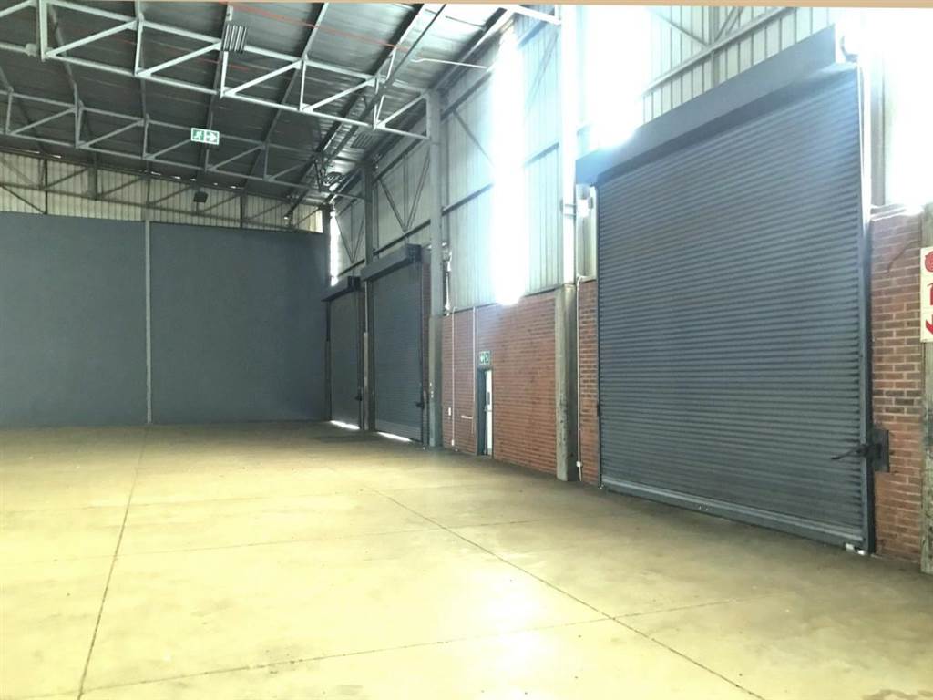 3893.2  m² Industrial space in Pomona photo number 15