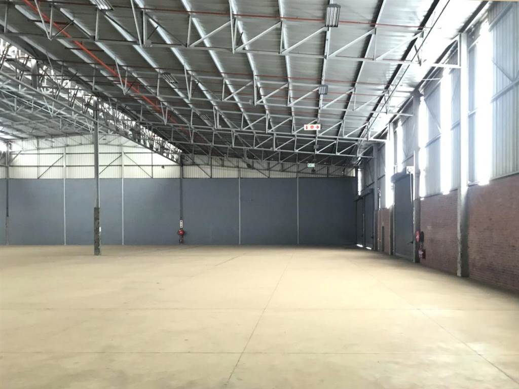 3893.2  m² Industrial space in Pomona photo number 14