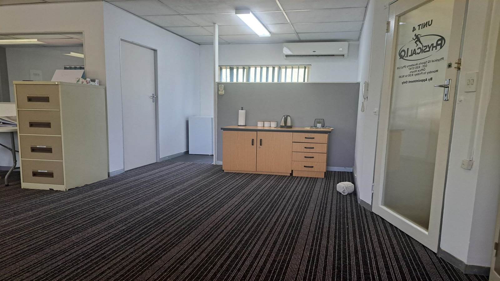 57  m² Office Space in Kloof photo number 12