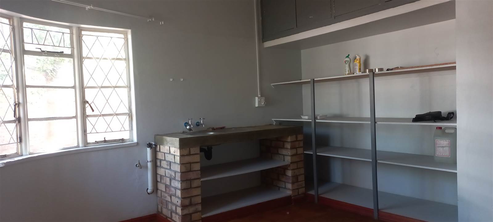 1 Bed Apartment in Vryburg photo number 4