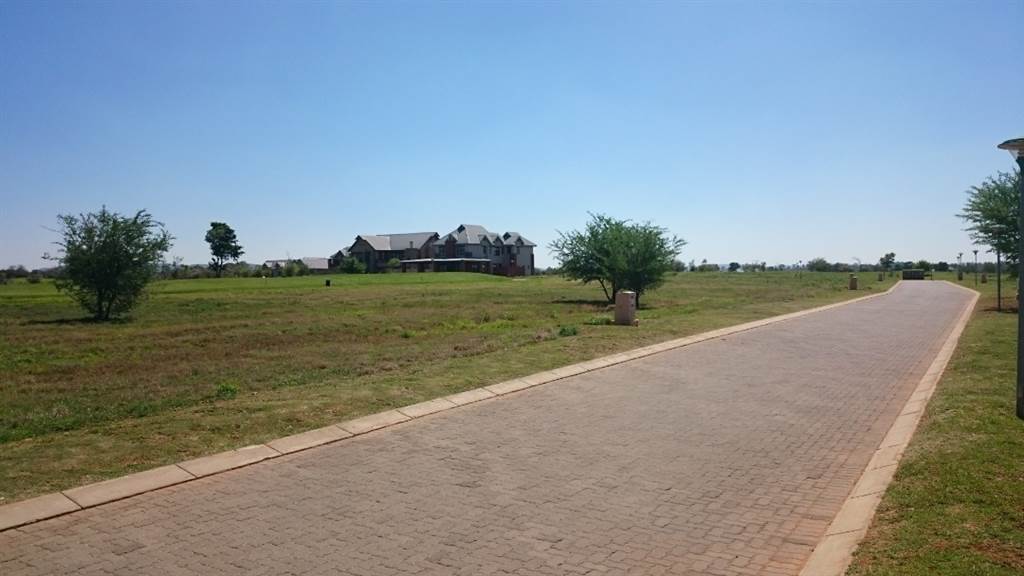 661 m² Land available in Vaal de Grace Golf Estate photo number 3