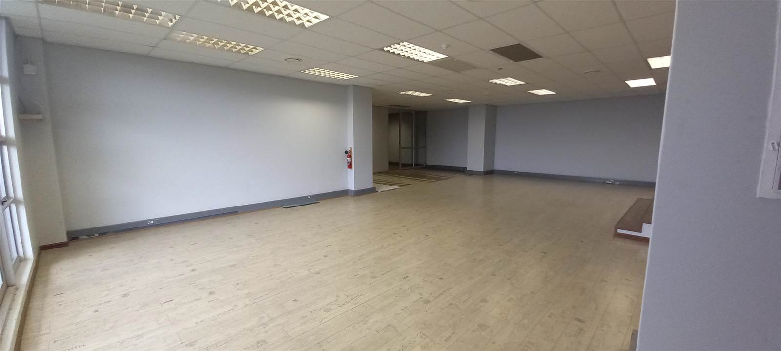 263  m² Commercial space in Bedfordview photo number 5