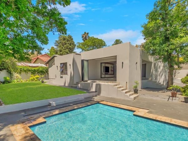 5 Bed House in Johannesburg North