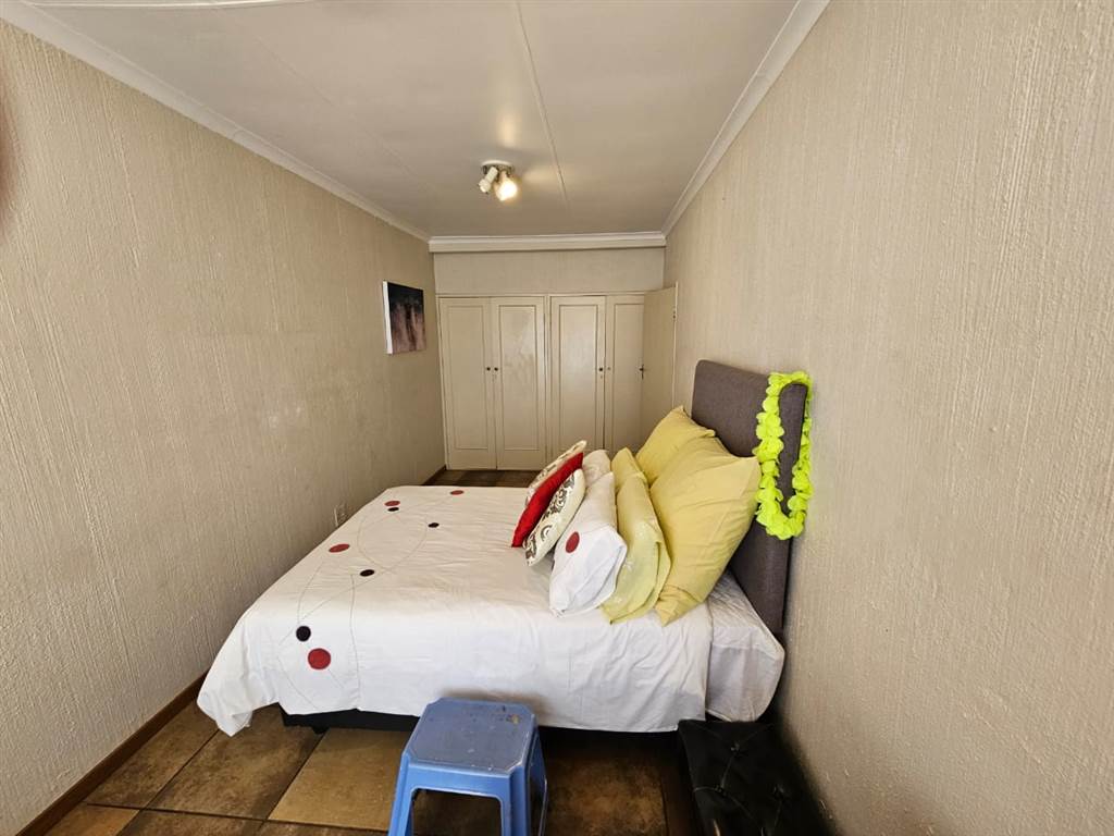 2 Bed Apartment in Quellerina photo number 19