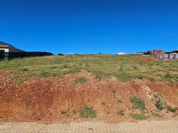 1547 m² Land available in Hartenbos