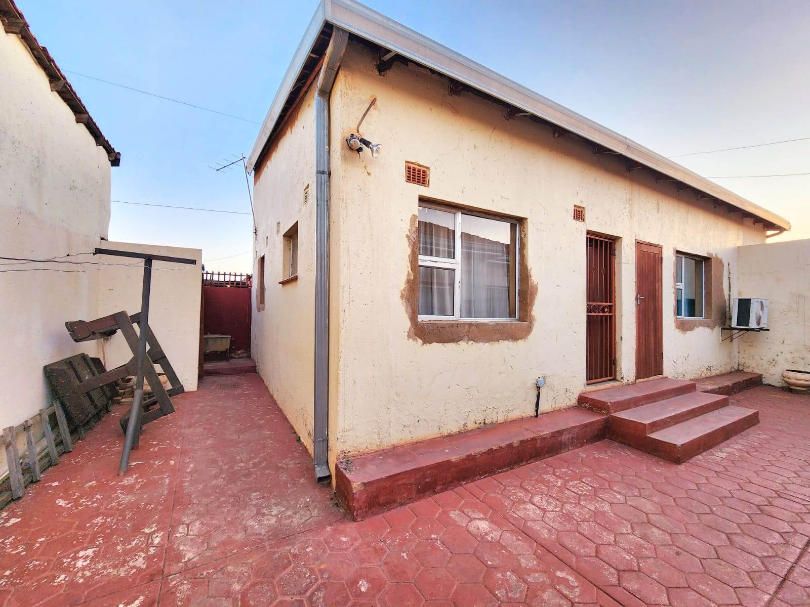 4 Bed House in Mamelodi West photo number 22