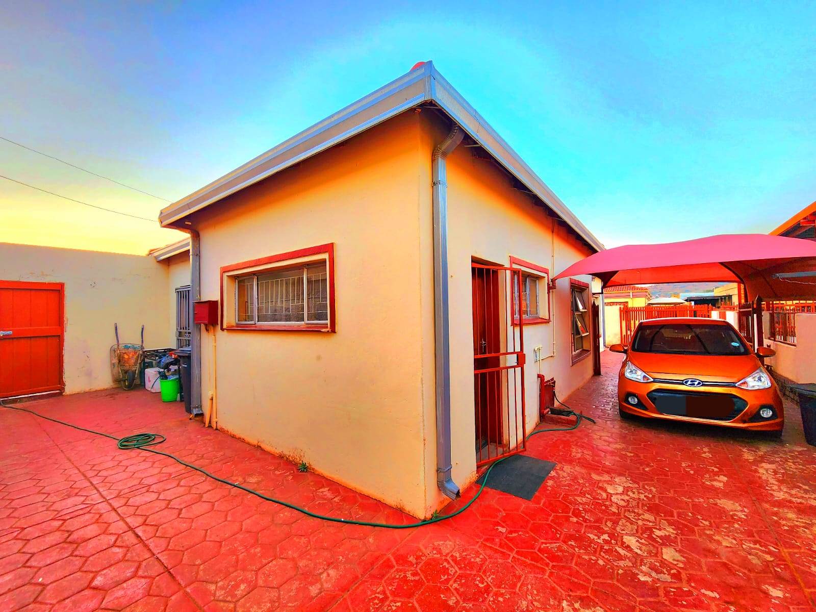 4 Bed House in Mamelodi West photo number 18
