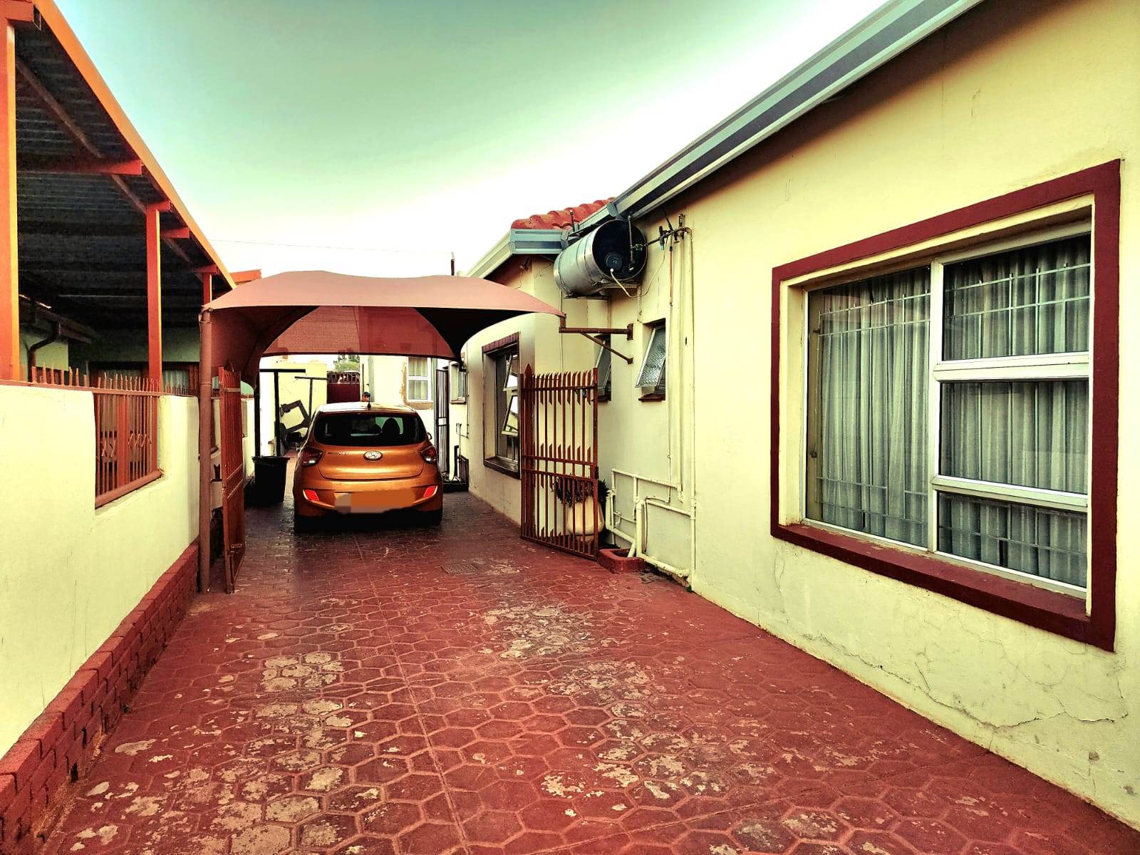 4 Bed House in Mamelodi West photo number 23