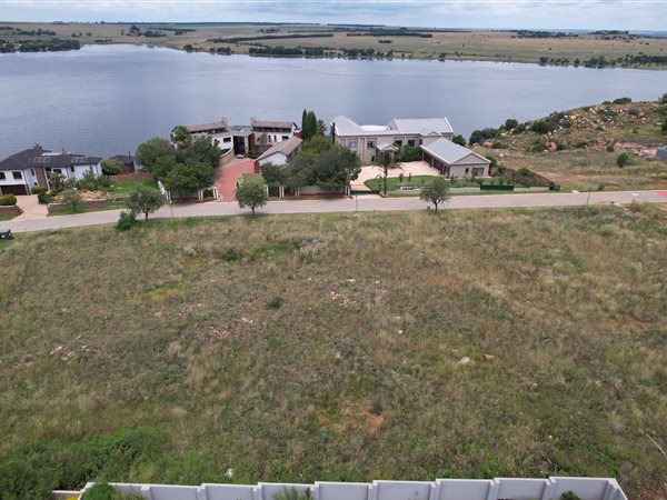 1531 m² Land available in Bronkhorstbaai