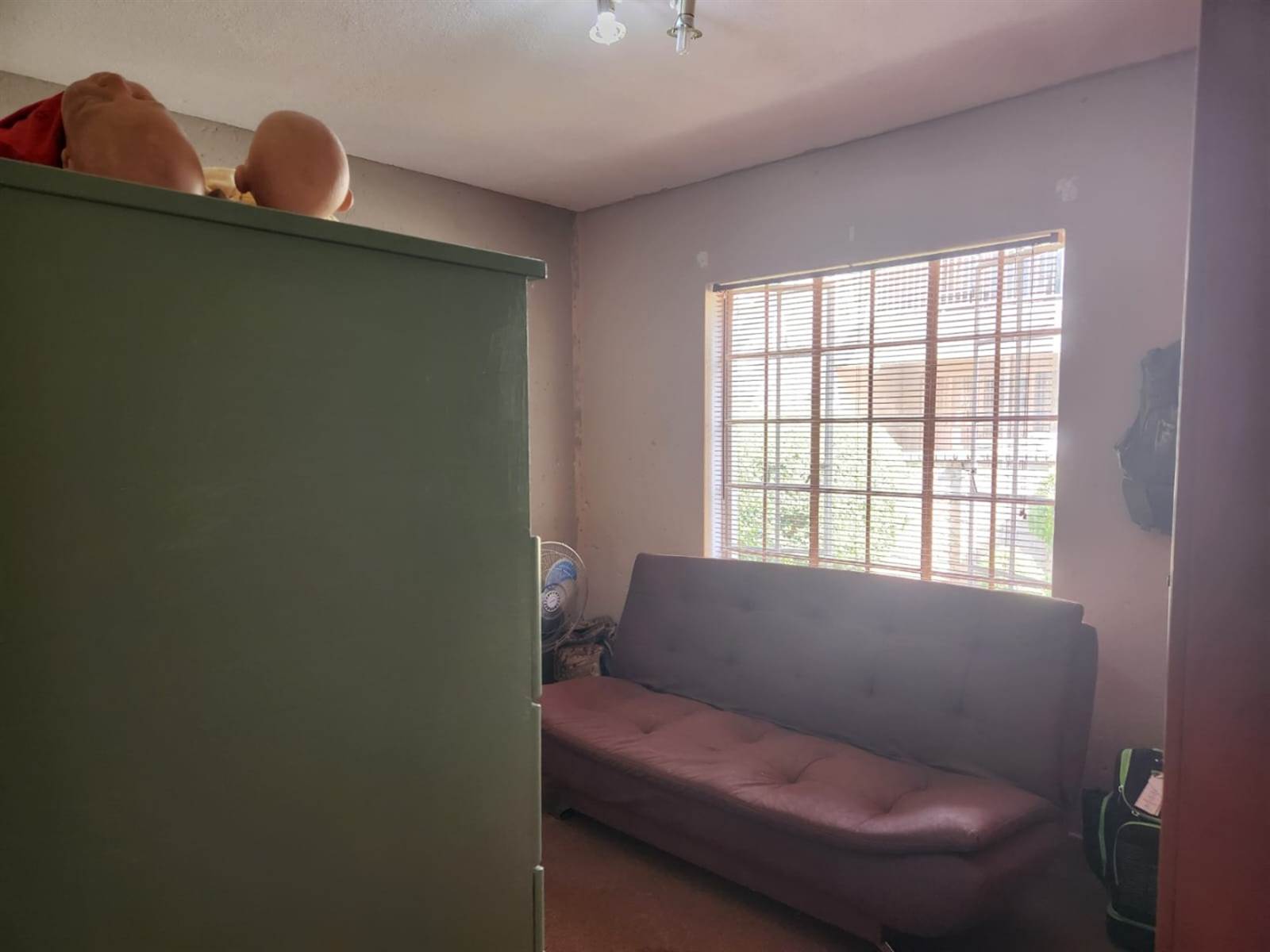 2 Bed Apartment in Waterval East photo number 10
