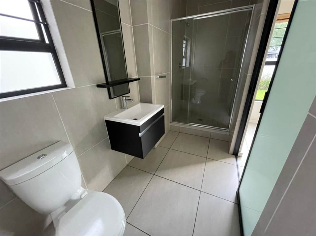 3 Bed Apartment in Edenvale photo number 17