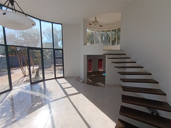 4 Bedroom House 4 Bedroom House