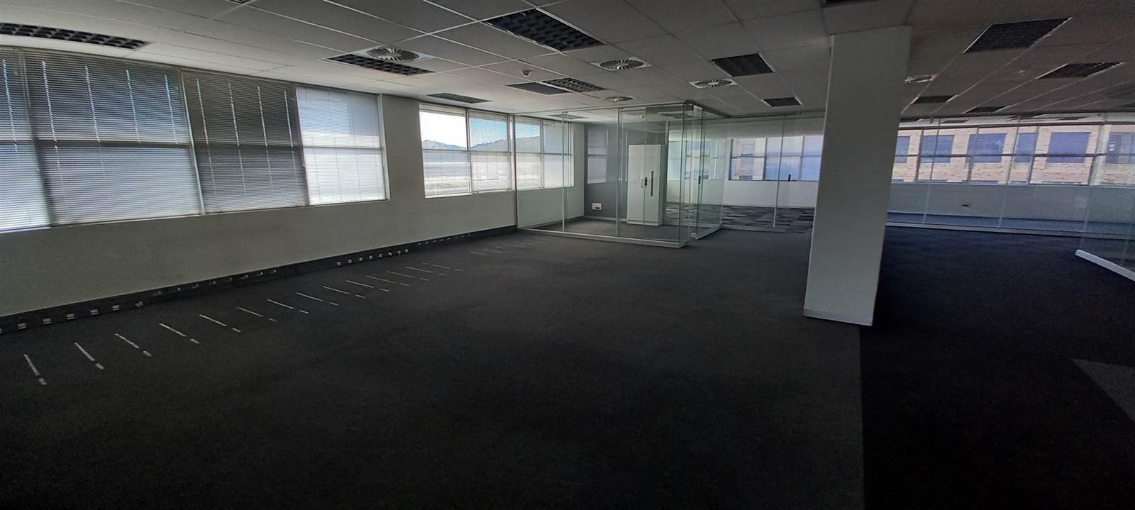 750  m² Commercial space in Bedfordview photo number 7