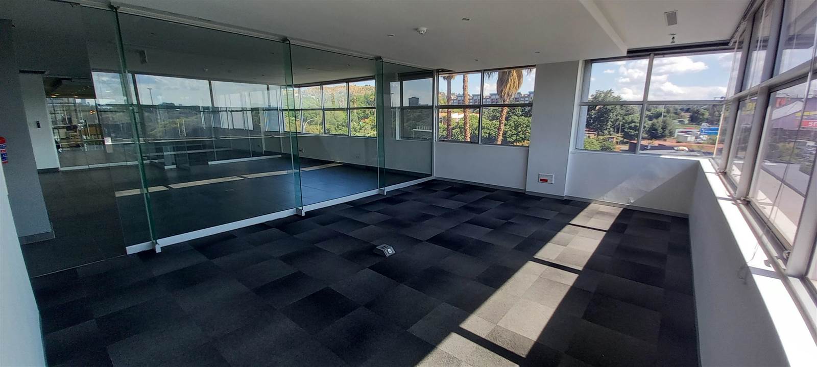 750  m² Commercial space in Bedfordview photo number 6