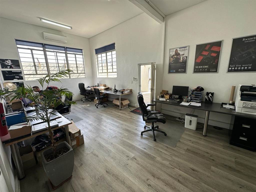 816  m² Industrial space in Paarden Eiland photo number 9