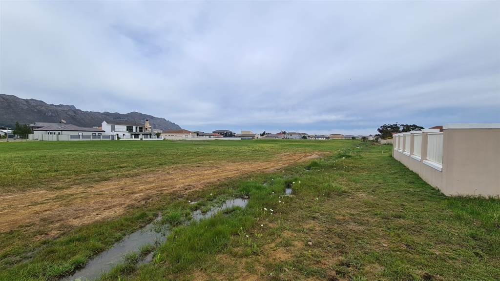 502 m² Land available in Fairview Golf Estate photo number 5