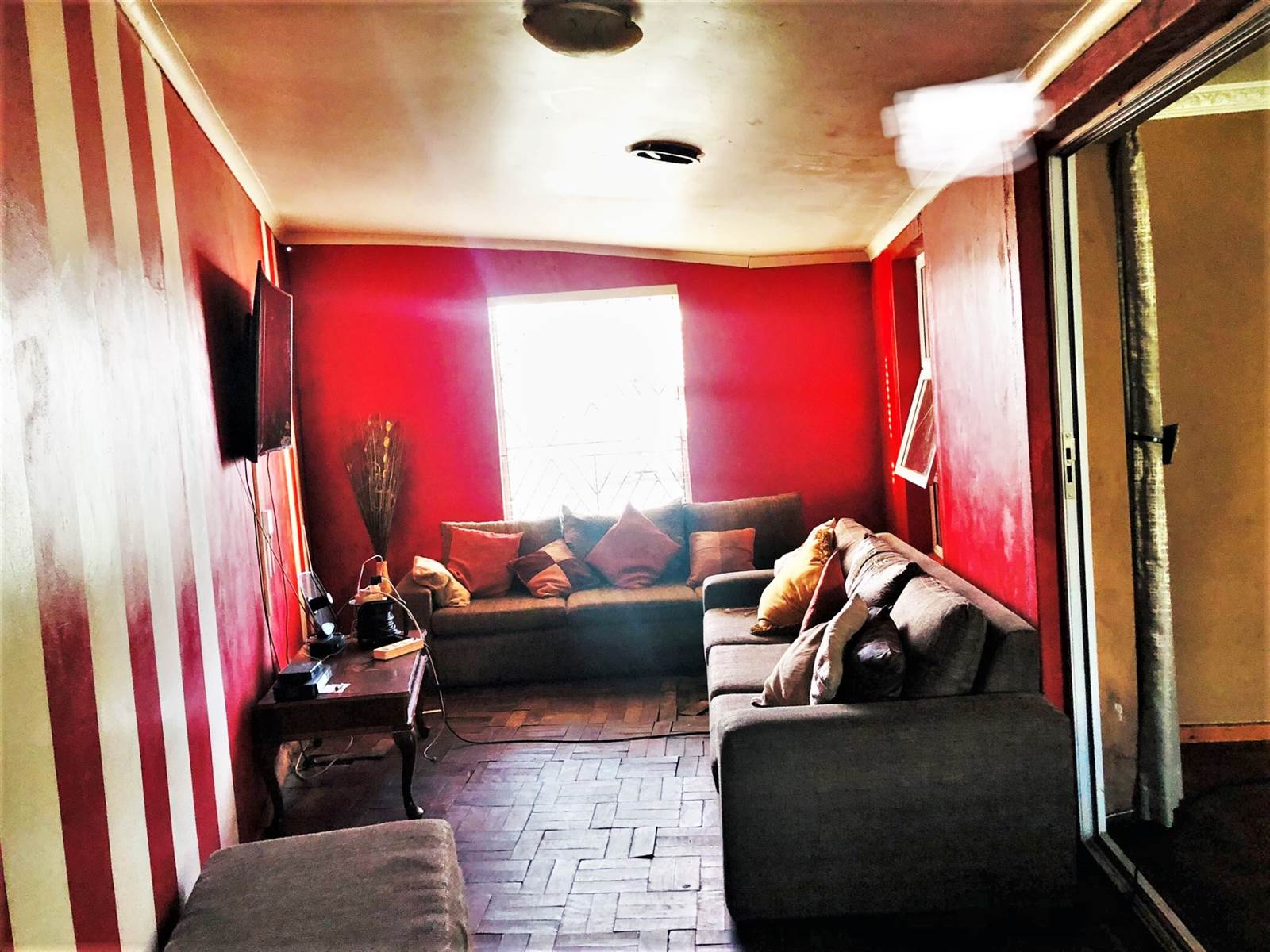 3 Bed House in Khayelitsha photo number 6