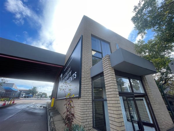 275  m² Commercial space in Jet Park