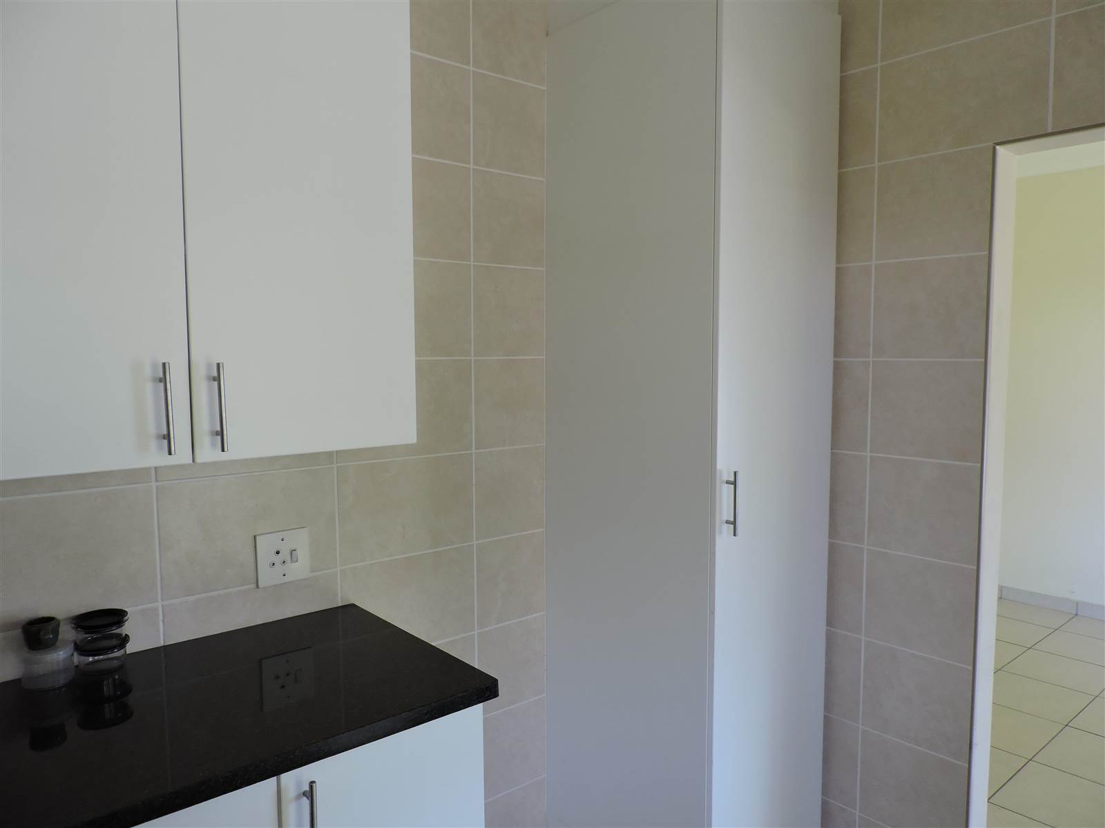 1 Bed Simplex in Amberfield photo number 12