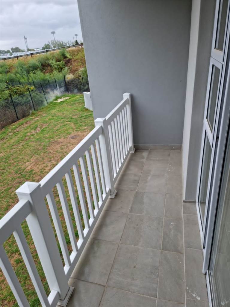 3 Bed Apartment in Klein Parys photo number 18
