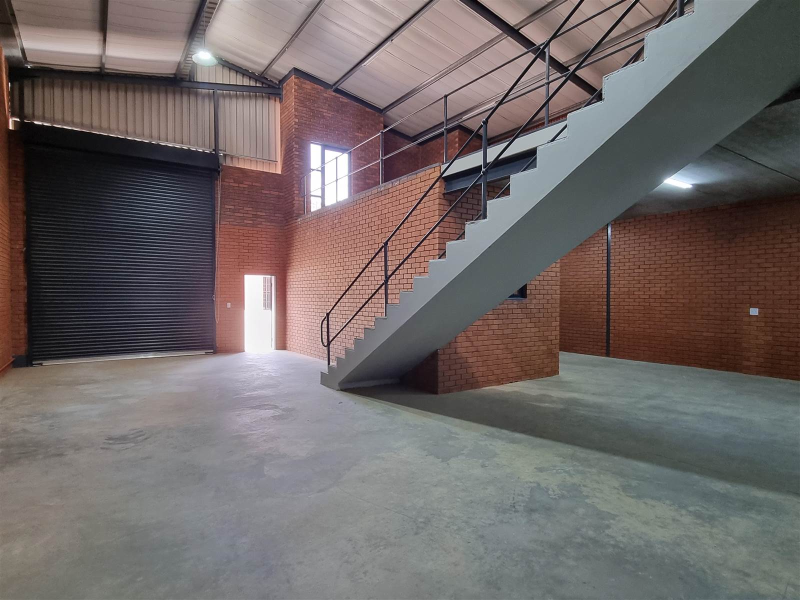 378  m² Industrial space in Ormonde photo number 11