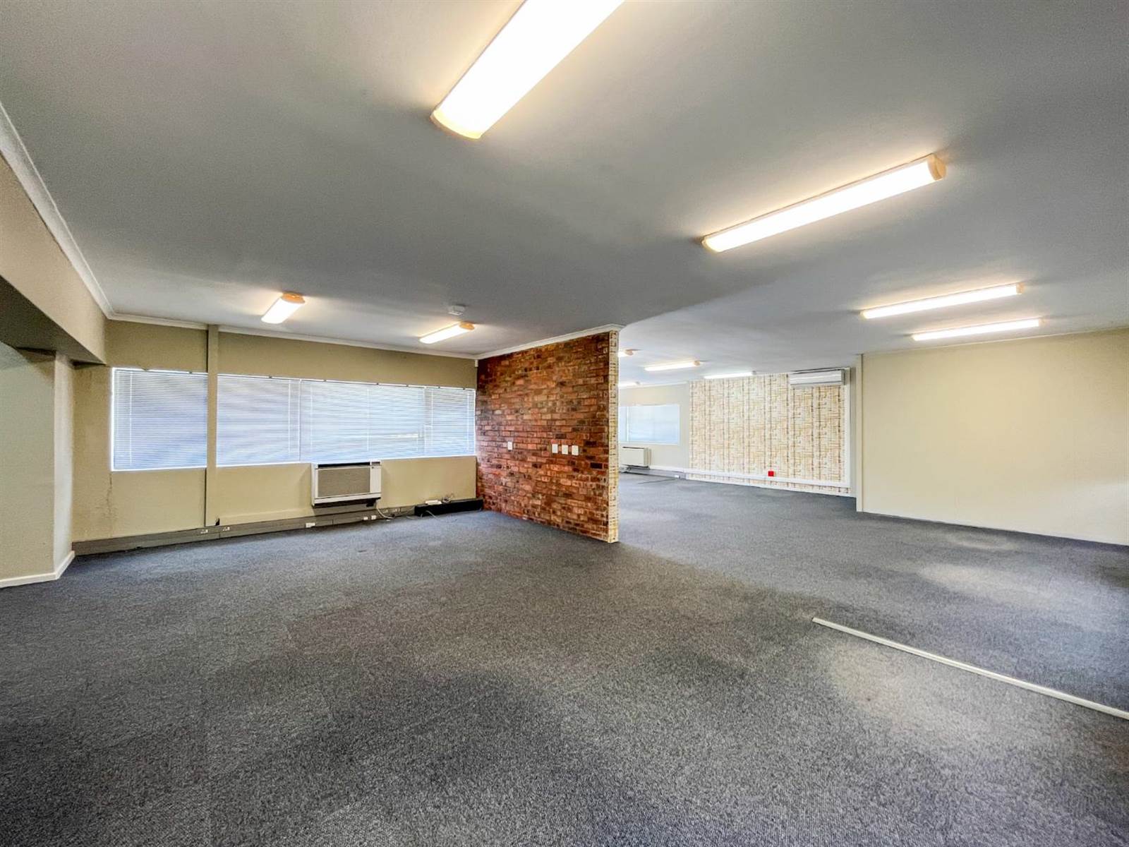 323  m² Office Space in Tyger Valley photo number 13