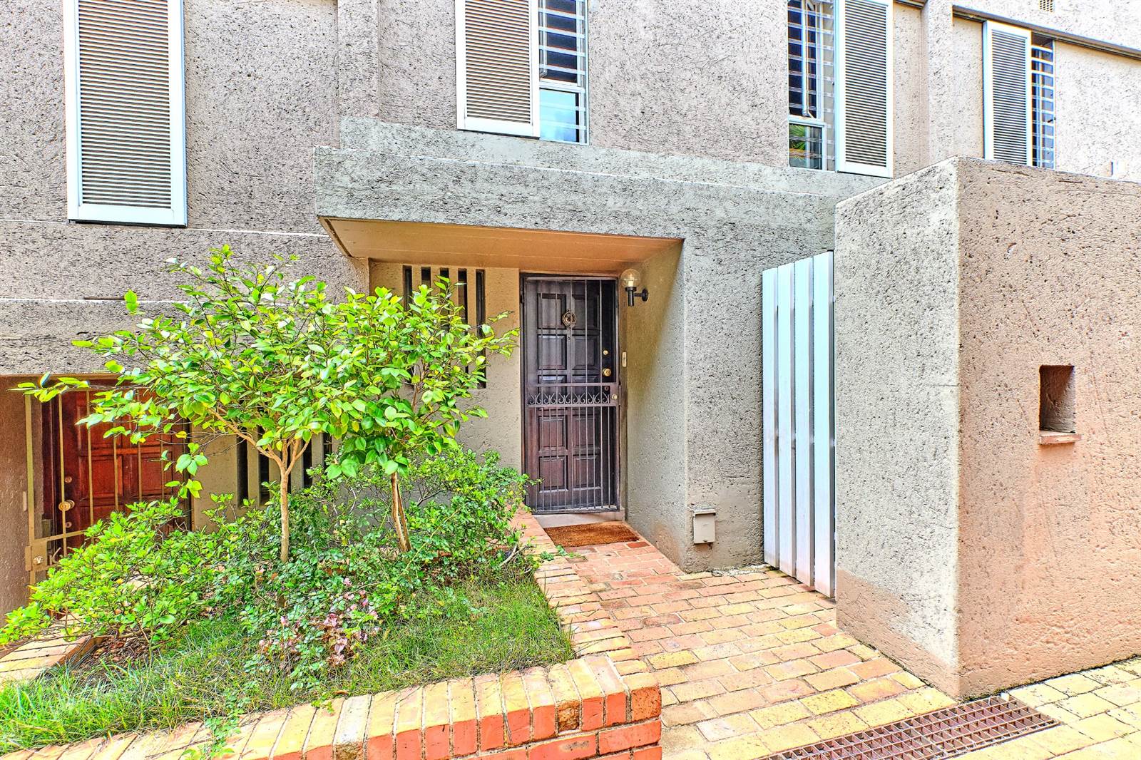 1 Bed Duplex in Craighall Park photo number 19