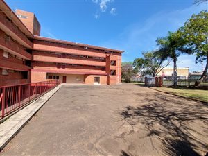 1 Bed Apartment in Empangeni Central