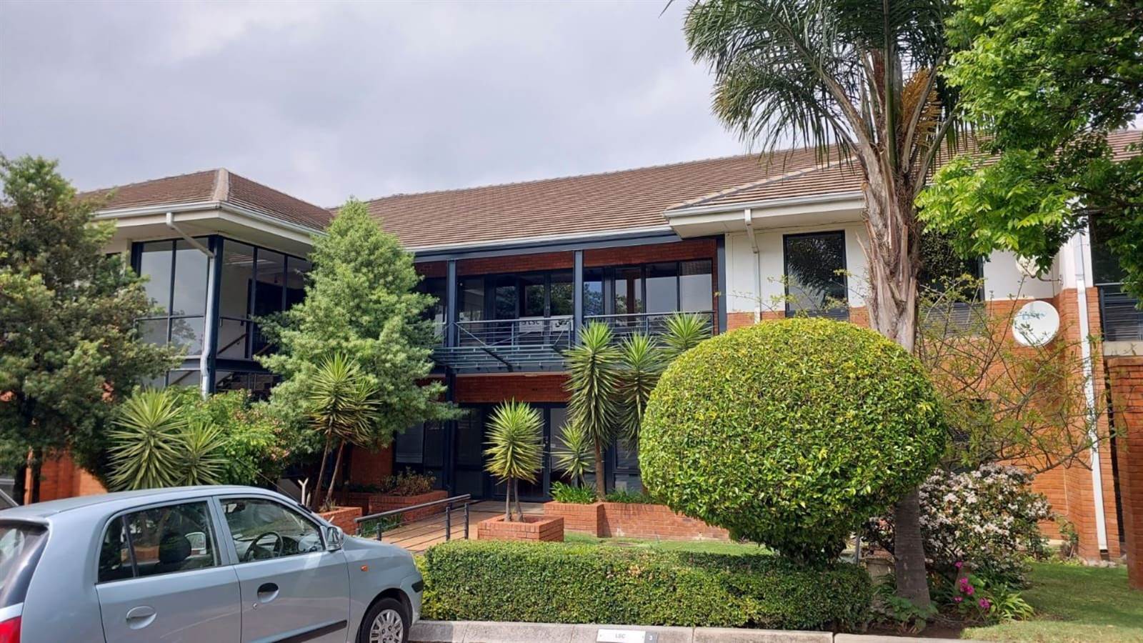 243  m² Office Space in Bryanston photo number 1