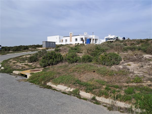 475 m² Land