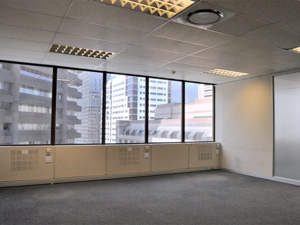 238  m² Office Space