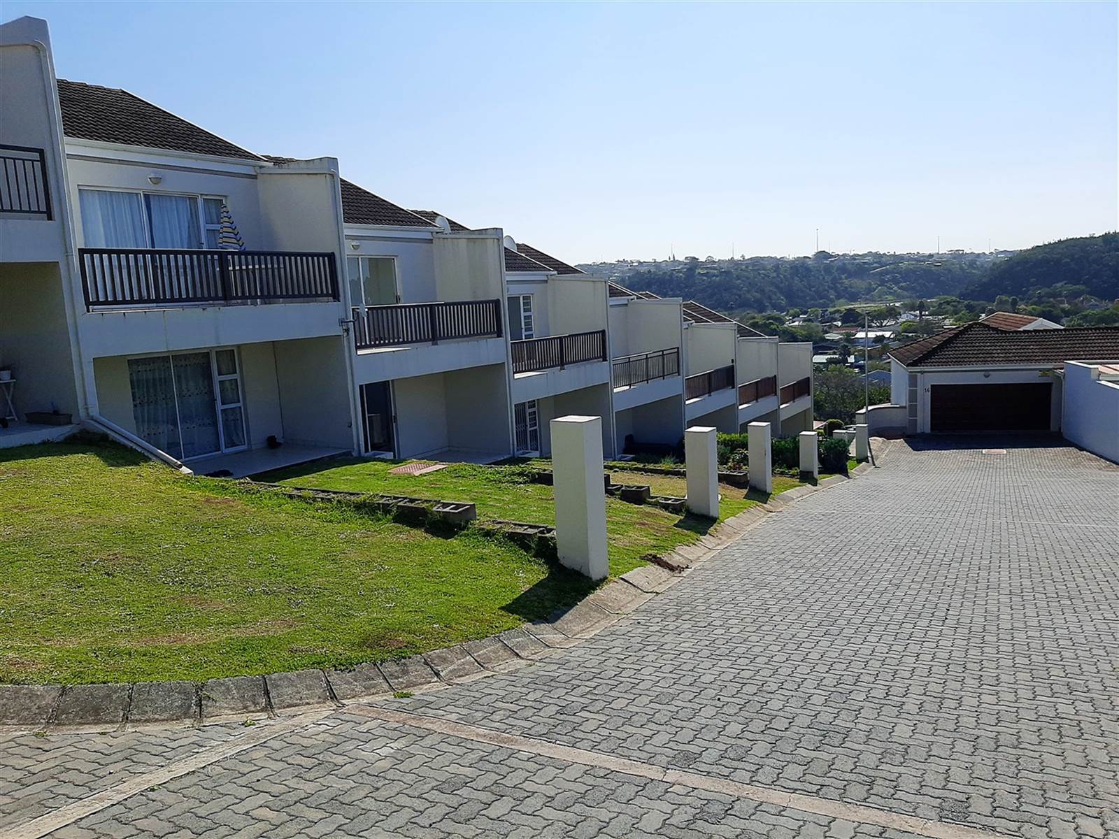 2 Bed Townhouse in Port Alfred photo number 5