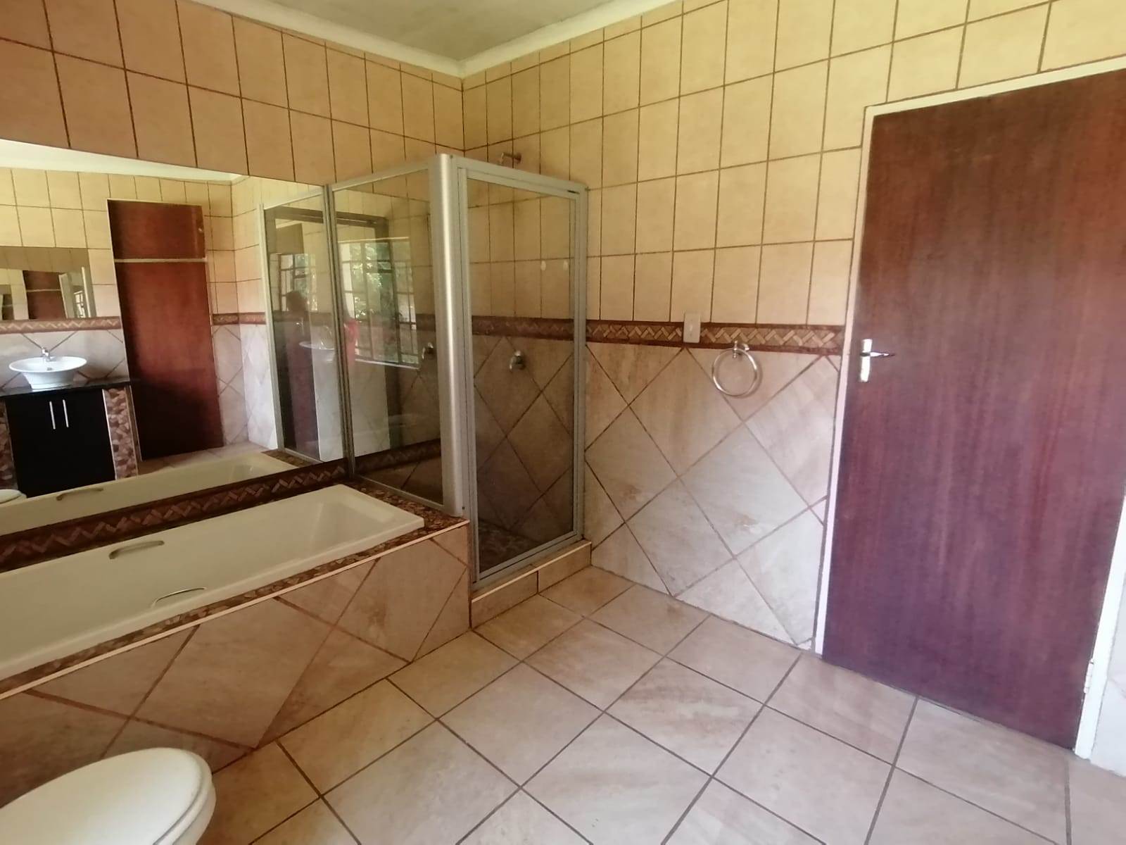 5 Bed House in Lydenburg photo number 13