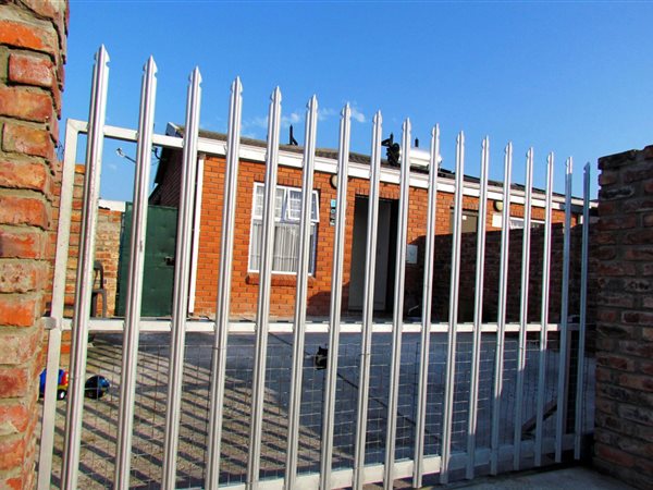 3 Bedroom House 3 Bedroom House