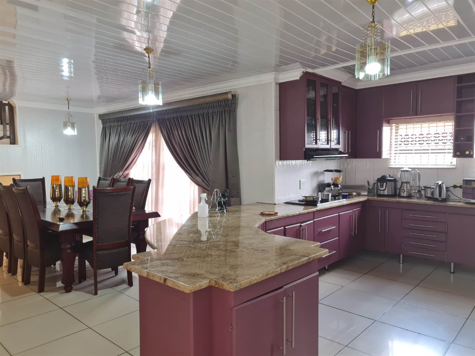 5 Bed House in Serala View photo number 9