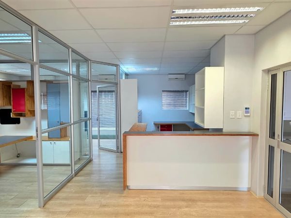 74 m² Industrial space 74 m² Industrial space
