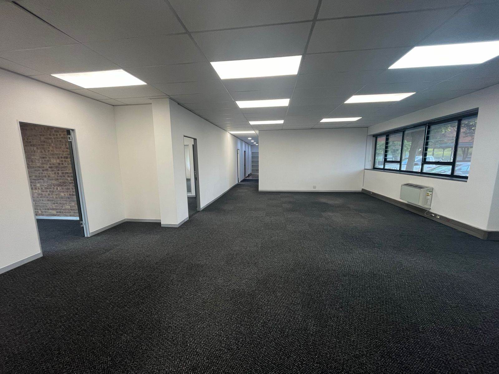 233  m² Commercial space in Bryanston photo number 19