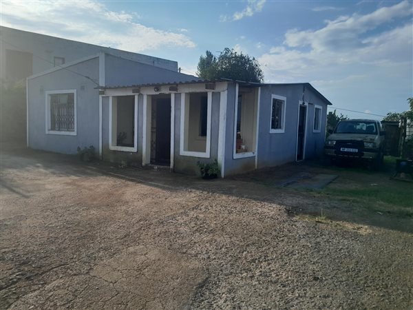2 Bedroom House 2 Bedroom House