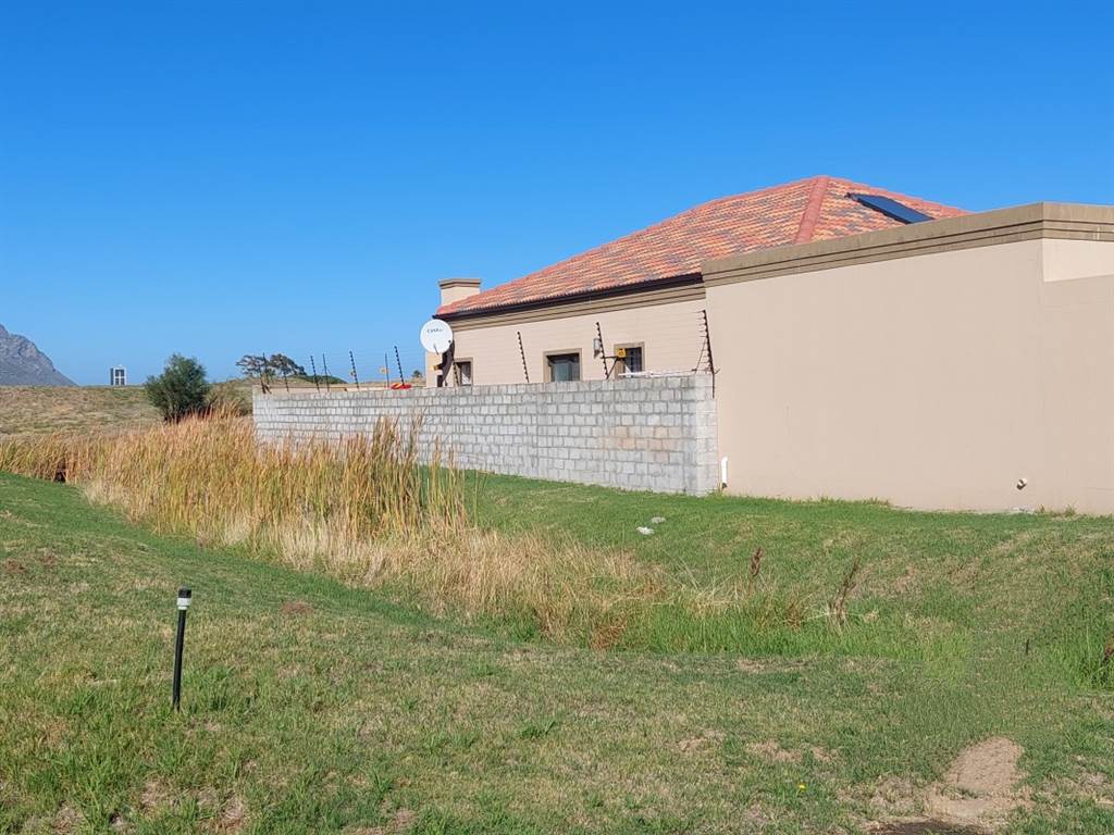 501 m² Land available in Fairview Golf Estate photo number 5