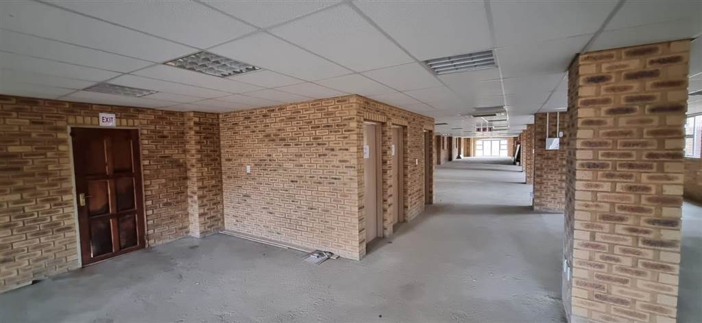 1800  m² Commercial space in Randfontein Central photo number 13