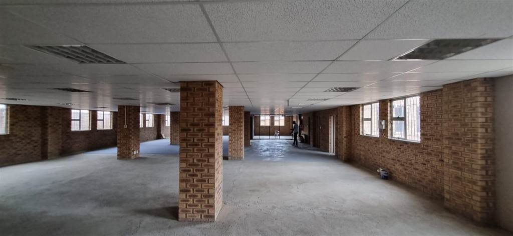 1800  m² Commercial space in Randfontein Central photo number 11