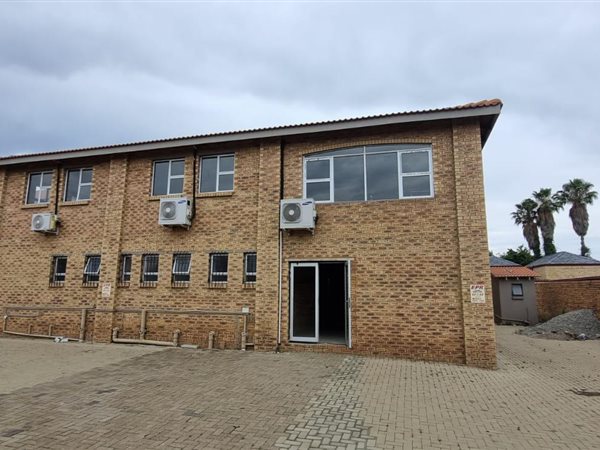 1800  m² Commercial space in Randfontein Central