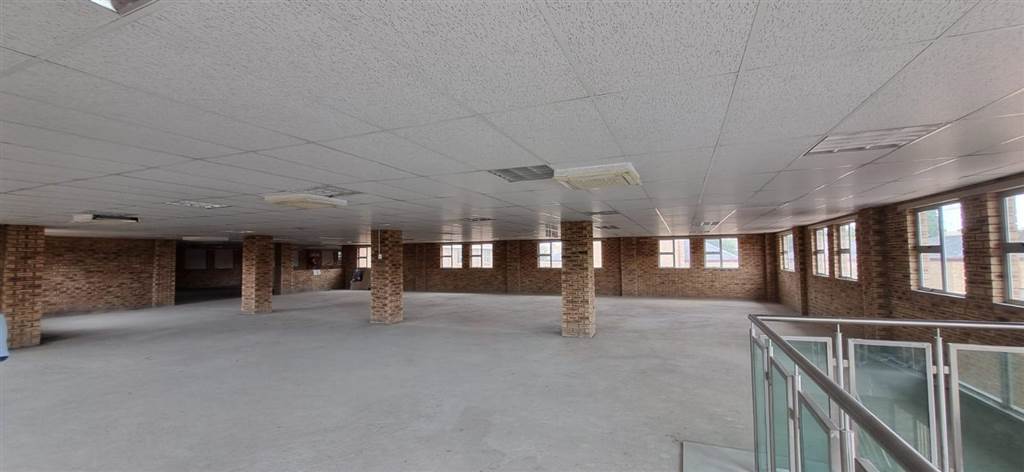 1800  m² Commercial space in Randfontein Central photo number 6
