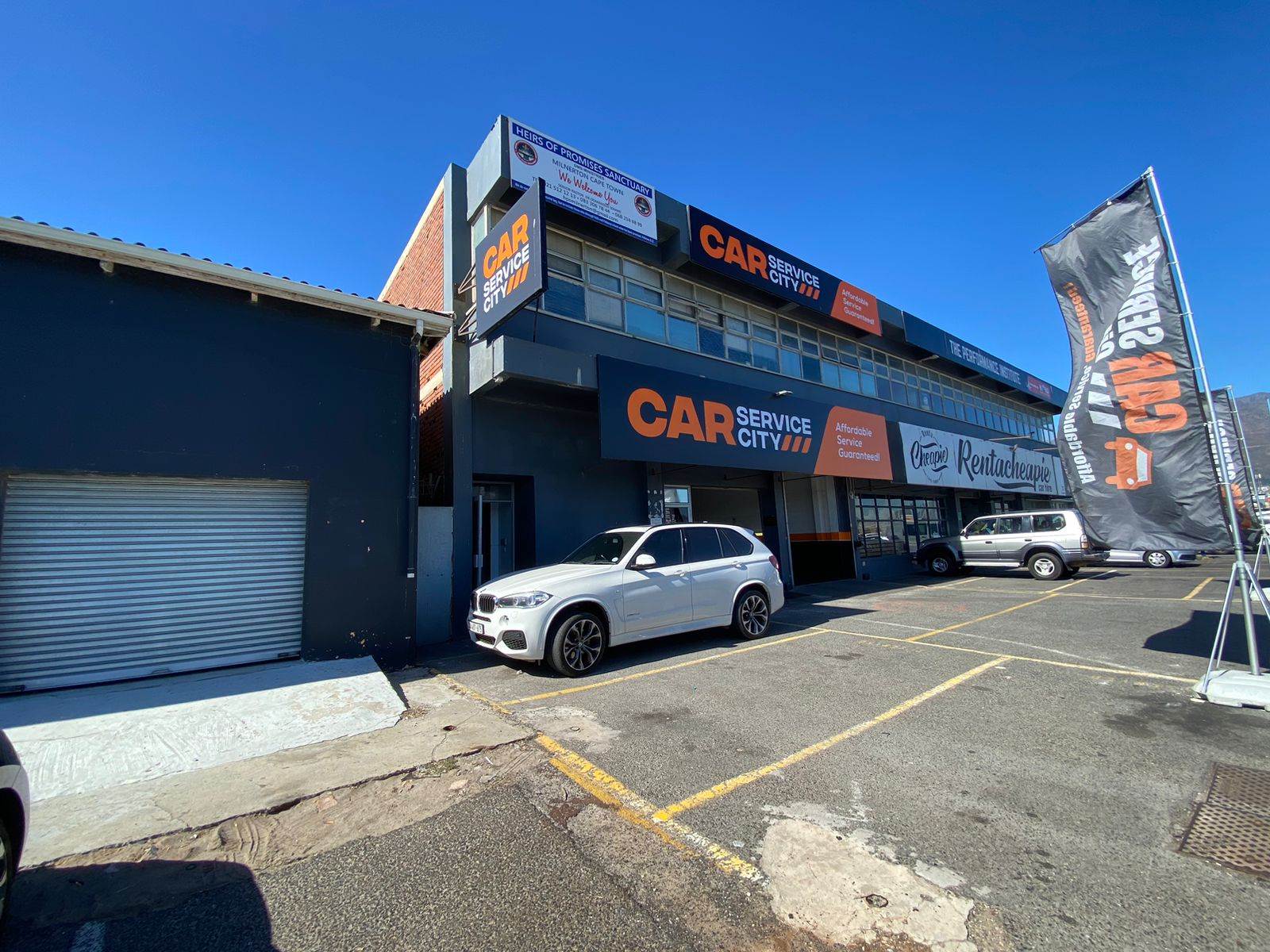 499  m² Commercial space in Paarden Eiland photo number 1