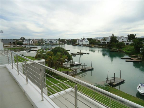 4 Bed Townhouse in St Francis Bay Canals