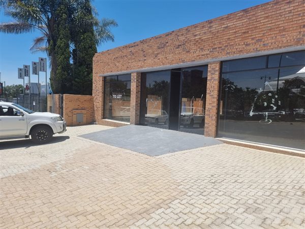 500  m² Commercial space in Lakeside