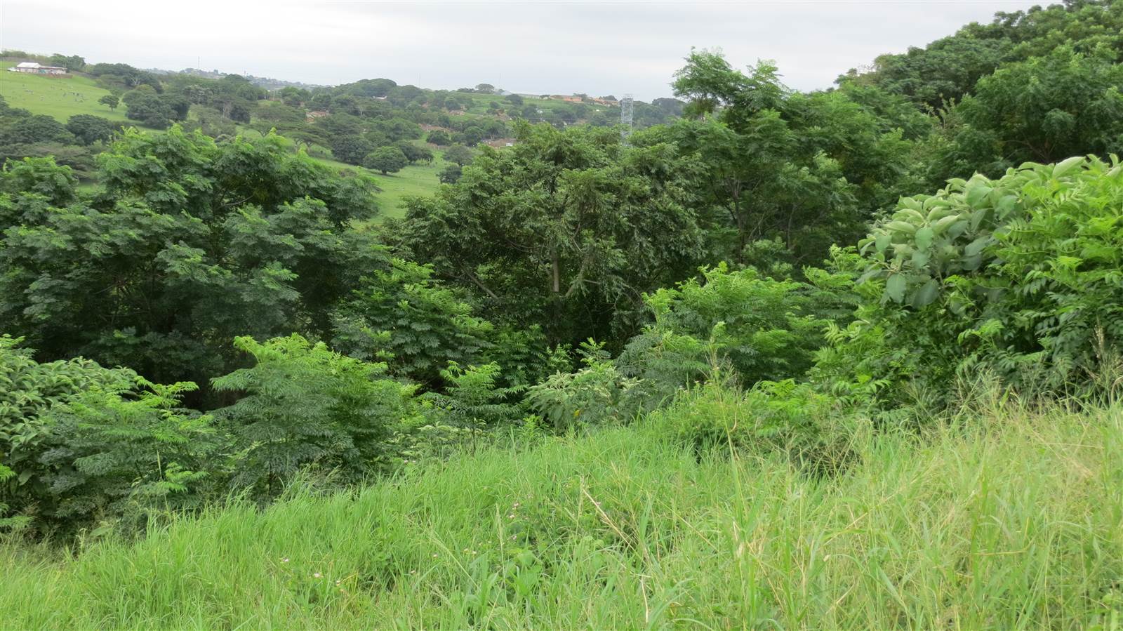3022 m² Land available in Isipingo Hills photo number 1