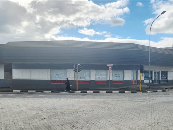 480  m² Retail Space