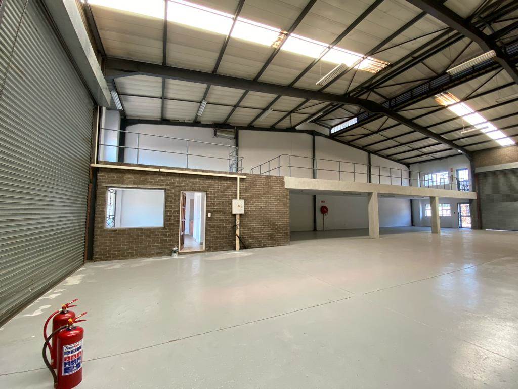 510  m² Industrial space in Commercia photo number 6