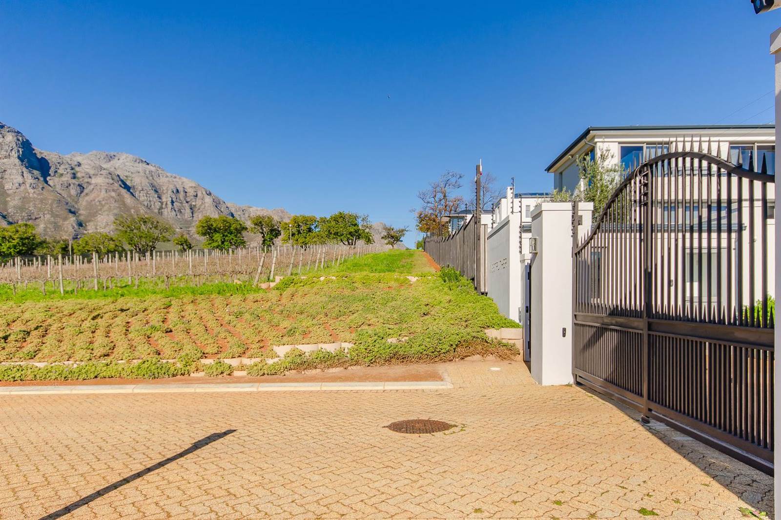 904 m² Land available in Paradyskloof photo number 10